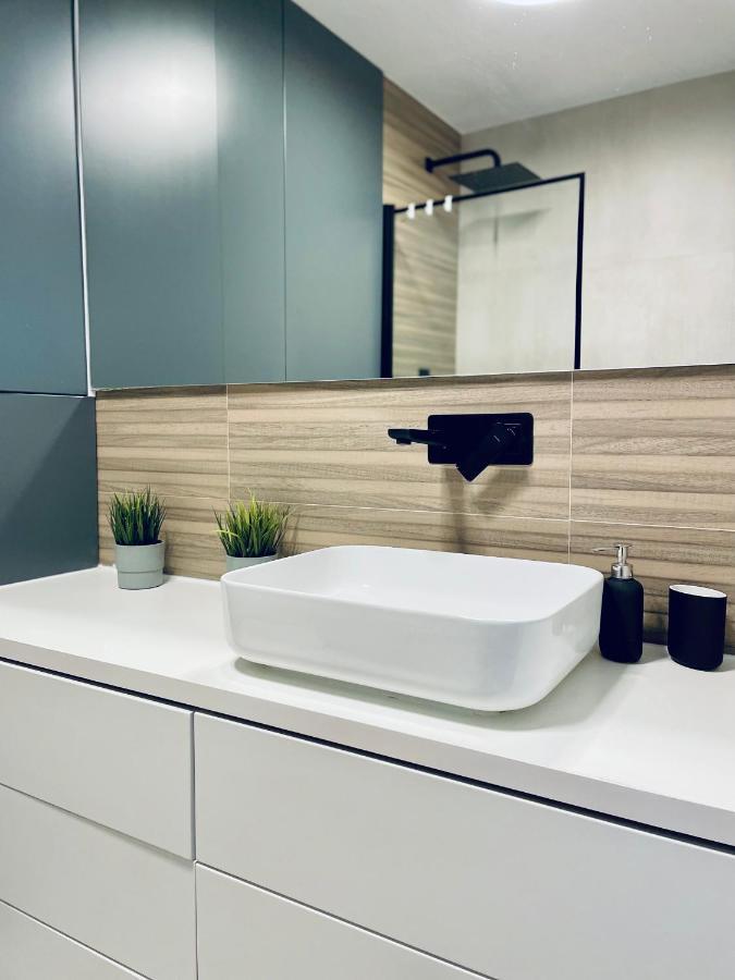 Apartament Kolobrzeg Lägenhet Exteriör bild